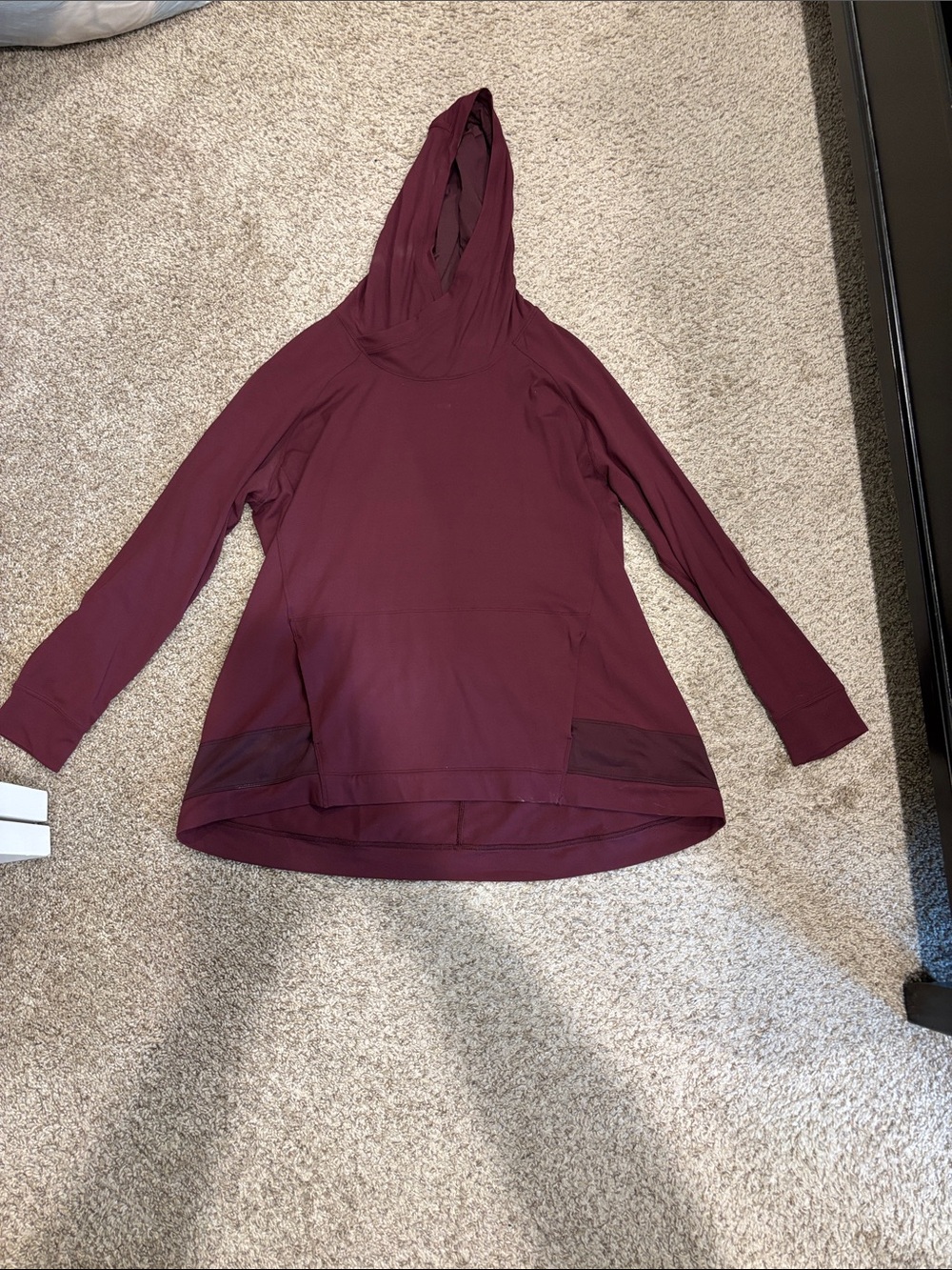 lululemon athletica Women's Maroon Hooded Pullover 2 tone
